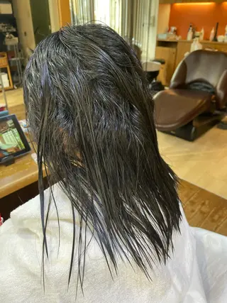 ミディアム 山木 裕子のヘアスタイル