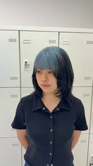 セミロング カラー パーマ ヘアアレンジ ウルフカット×ハイ トーン職人🤍ゆうひのヘアスタイル