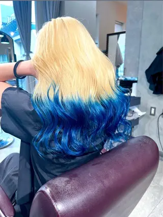 セミロング カラー 🌈インナーカラー ‘ショウマ’🌈のヘアスタイル