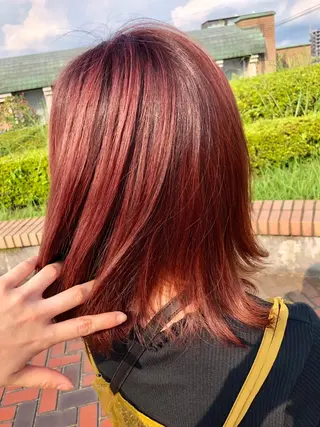 ミディアム カラー デザインカラー✨新倉 佑奈のヘアスタイル
