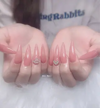 ネイル Hin Nailsのネイルデザイン