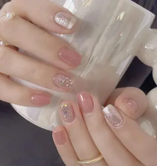 ネイル Queens 榊 まおのネイルデザイン