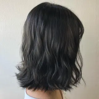 ミディアム カラー 菅沢 奈生のヘアスタイル