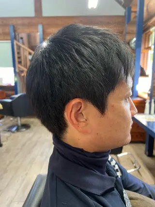 ショート 奥田 勝亮のヘアスタイル