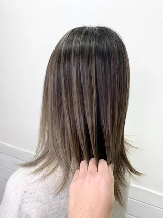 ミディアム カラー lucia RYOのヘアスタイル