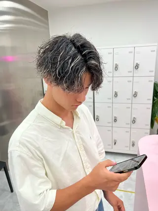 ミディアム パーマ メンズ メンズパーマ特化 TAIGAのヘアスタイル