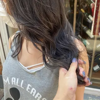 ロング カラー 山本 千尋のヘアスタイル