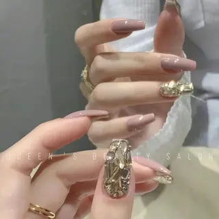 ネイル Queens 榊 まおのネイルデザイン