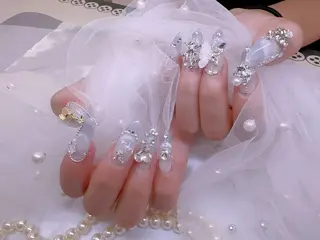 ネイル UMI ネイルサロン新宿🎀のネイルデザイン