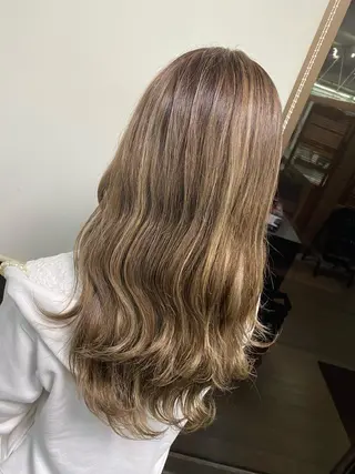 セミロング カラー ブリーチカラー🫧 森　凪沙のヘアスタイル