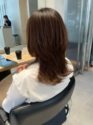 ミディアム ミオ💎ショート 透ける暗髪のヘアスタイル