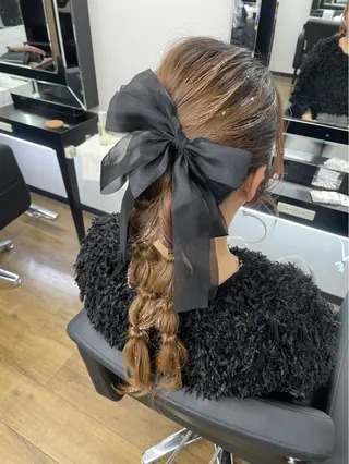 ロング ヘアアレンジ 𝙃𝘼𝙍𝙐🎀 韓国×エクステのヘアスタイル