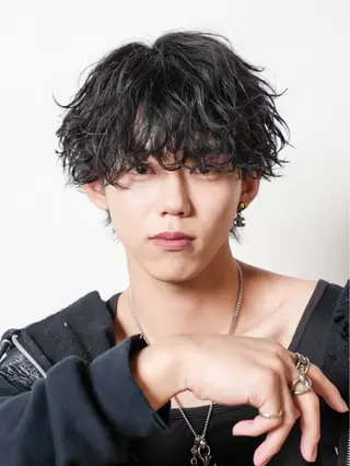 ミディアム パーマ メンズ パーマ職人🔥/短髪 執行役員/YUTAのヘアスタイル