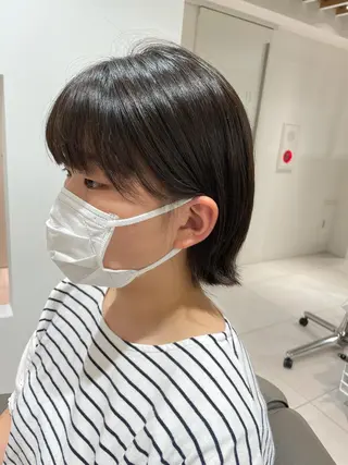 ショート 太田ありさ クリーミーヘアカラーのヘアスタイル