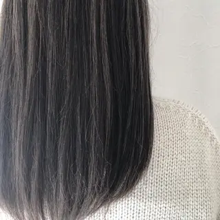 ミディアム カラー IVY villa Suzu.のヘアスタイル