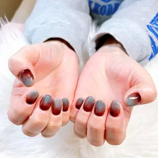 ネイル 根津 綾子のネイルデザイン