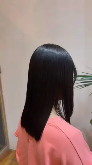 淀 小南津のヘアスタイル