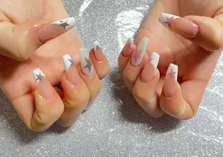 ネイル VIERU 🌈🎀💖のネイルデザイン