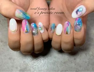 ネイル LAVISH nail salonのネイルデザイン