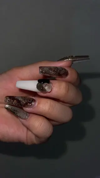 ネイル 𝐧𝐚𝐢𝐥 𝐌𝐢𝐖𝐢𝐢のネイルデザイン