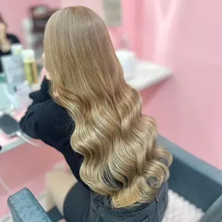 ロング SEASON 大阪梅田駅徒歩7分のヘアスタイル