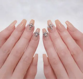 ネイル sharesalon  Mariris所属・KARIN🍓🐯 ￤心斎橋のネイルデザイン