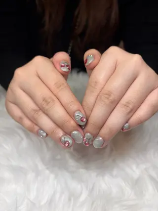 ネイル LOARK nail Rina🫧のネイルデザイン