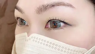 マツエク・マツパ 名倉 彩乃のネイルデザイン