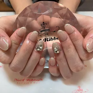ネイル ネイルリボン 受付スタッフのネイルデザイン