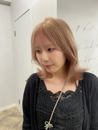 ミディアム カラー 鳴海 稜真のヘアスタイル