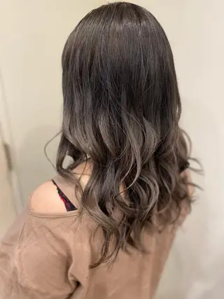 セミロング カラー 藤井マドカ ✂︎のヘアスタイル