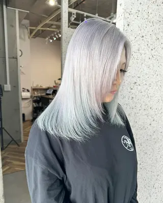 セミロング カラー ヘアアレンジ lani ブリーチ /ダブルカラーのヘアスタイル