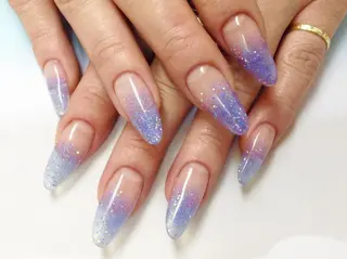 ネイル レイジー スワンのネイルデザイン