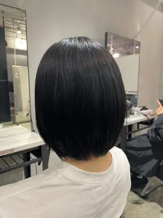 ミディアム IT by ALBUM“ZEN“のヘアスタイル