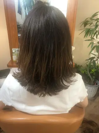 ミディアム 冨永 さやかのヘアスタイル