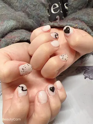 ネイル ガレンドウ 白澤 愛子のネイルデザイン