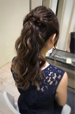 ロング ヘアアレンジ fots. 愛美のエステ・リラクイメージ