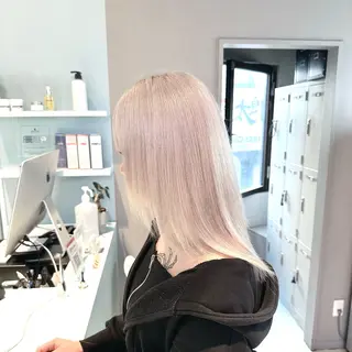 セミロング カラー 🪄池袋ハイトーン 🪄ブリーチカラーのヘアスタイル