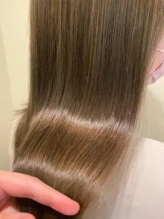 セミロング 奈良 彩華のヘアスタイル