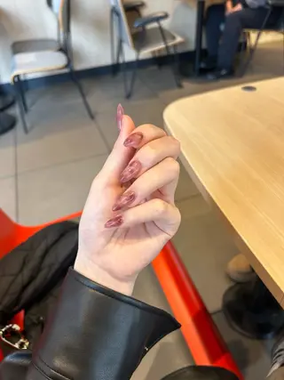 ネイル ちゅるんネイル✨🤍 三宅愛佳のネイルデザイン