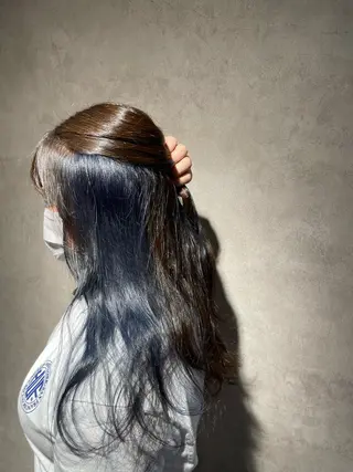 ロング カラー 🩵ハイトーン/ レイヤーYUZU🩵のヘアスタイル