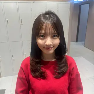 セミロング カラー ヘアアレンジ 🌟🍒ハイトーン 韓国ヘア/ユウミのヘアスタイル
