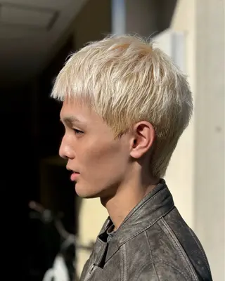 カラー メンズ マツダ レンのヘアスタイル