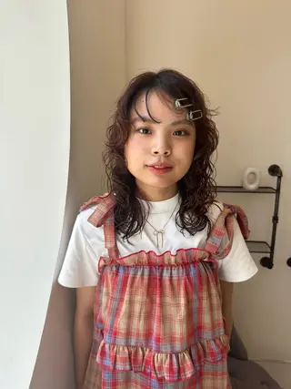 ミディアム パーマ ロジェブルー 川合【和泉中央】のヘアスタイル