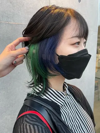 セミロング カラー インナーカラー 推し ブリーチ  髪質改善のヘアスタイル