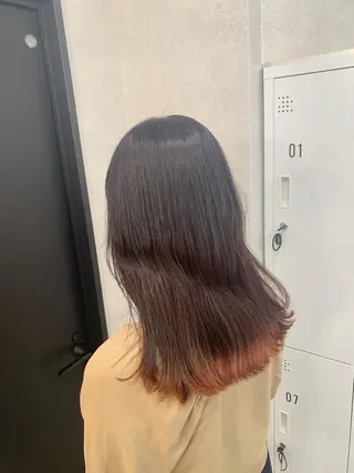 ロング カラー 臼井 真人のヘアスタイル