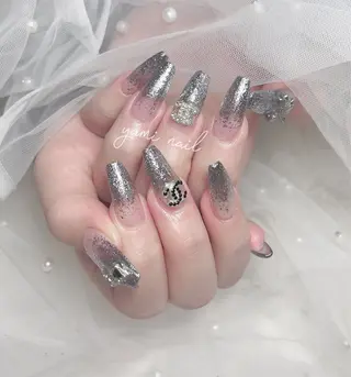 ネイル 𝐲𝐮𝐦𝐢🎀 長さ出しデザイン専門のネイルデザイン