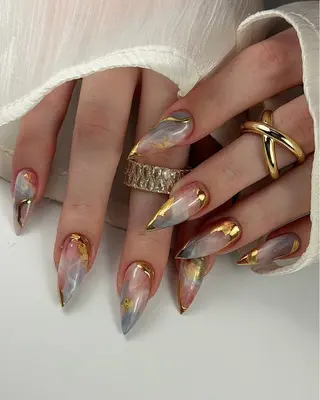 ロング T&D NailSalonのネイルデザイン