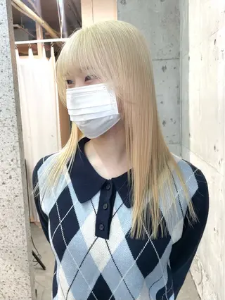 セミロング カラー SHOTO ハイトー ン/ブロンドカラーのヘアスタイル