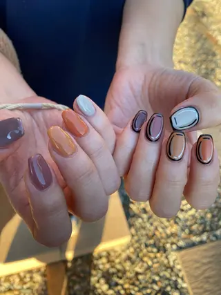 ショート カラー ネイル Nailsalon Calmeのネイルデザイン